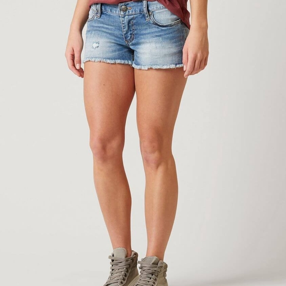 Fast & Furious Vikki Stretch Short - Picture 5 of 8